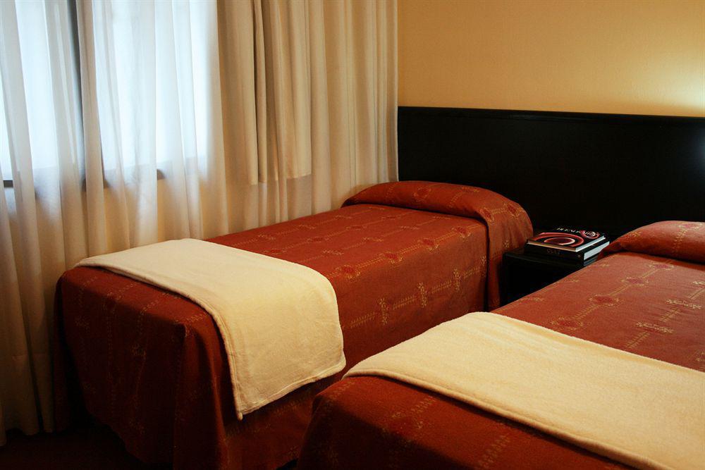 Hotel Park Royal City Buenos Aires Zimmer foto